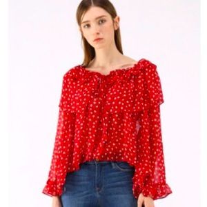 Floral top, versátil top can be worn on or off shoulder